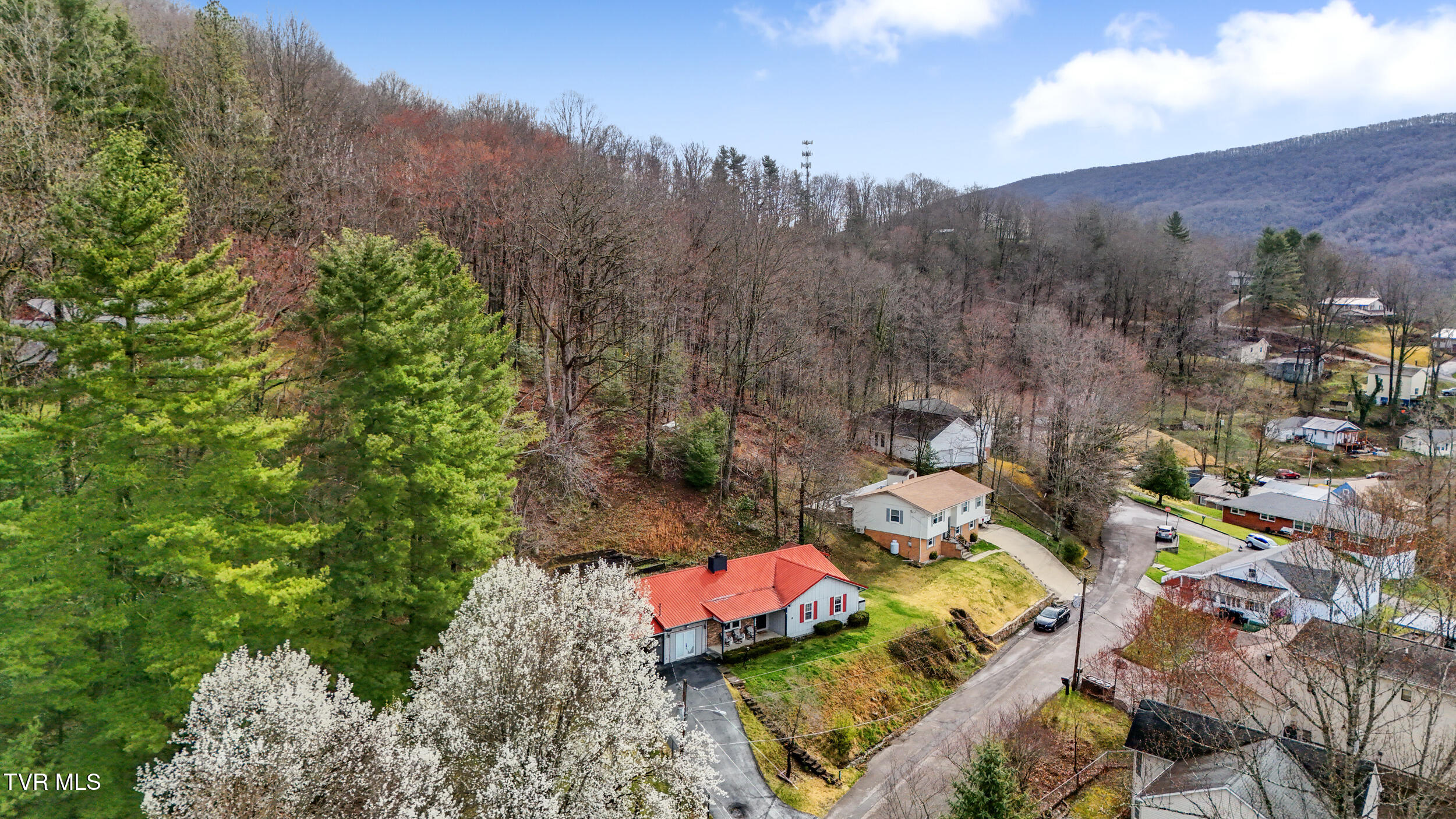 420 Poplar Street, Norton, Virginia image 41