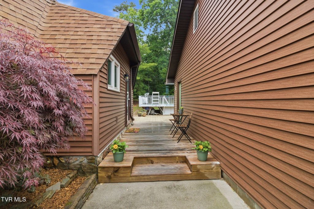 Photo of 322 Easy Street, Bulls Gap, TN 37711 (MLS # 9996193)