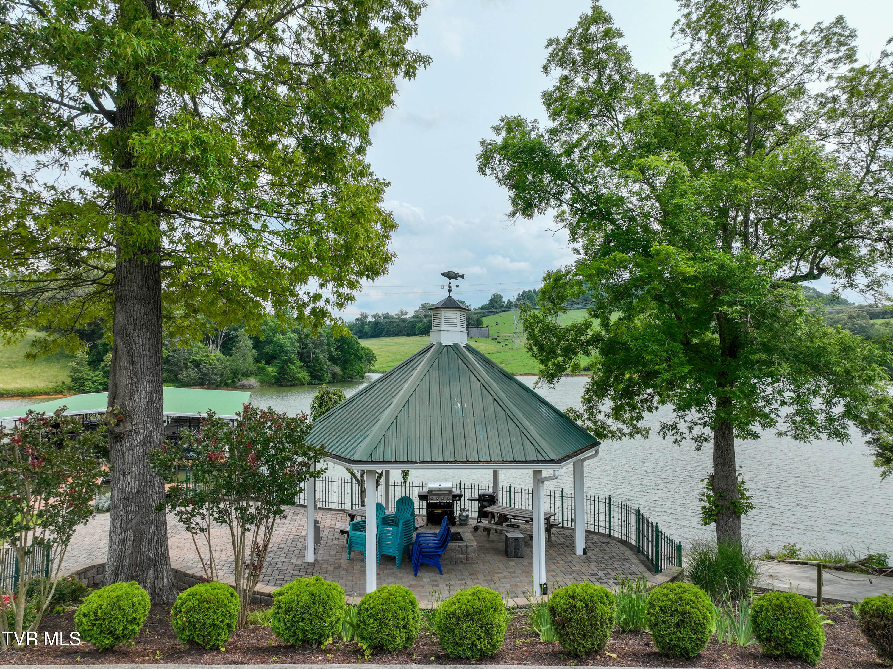 614 Harbor Point Drive, Johnson City, Tennessee image 20