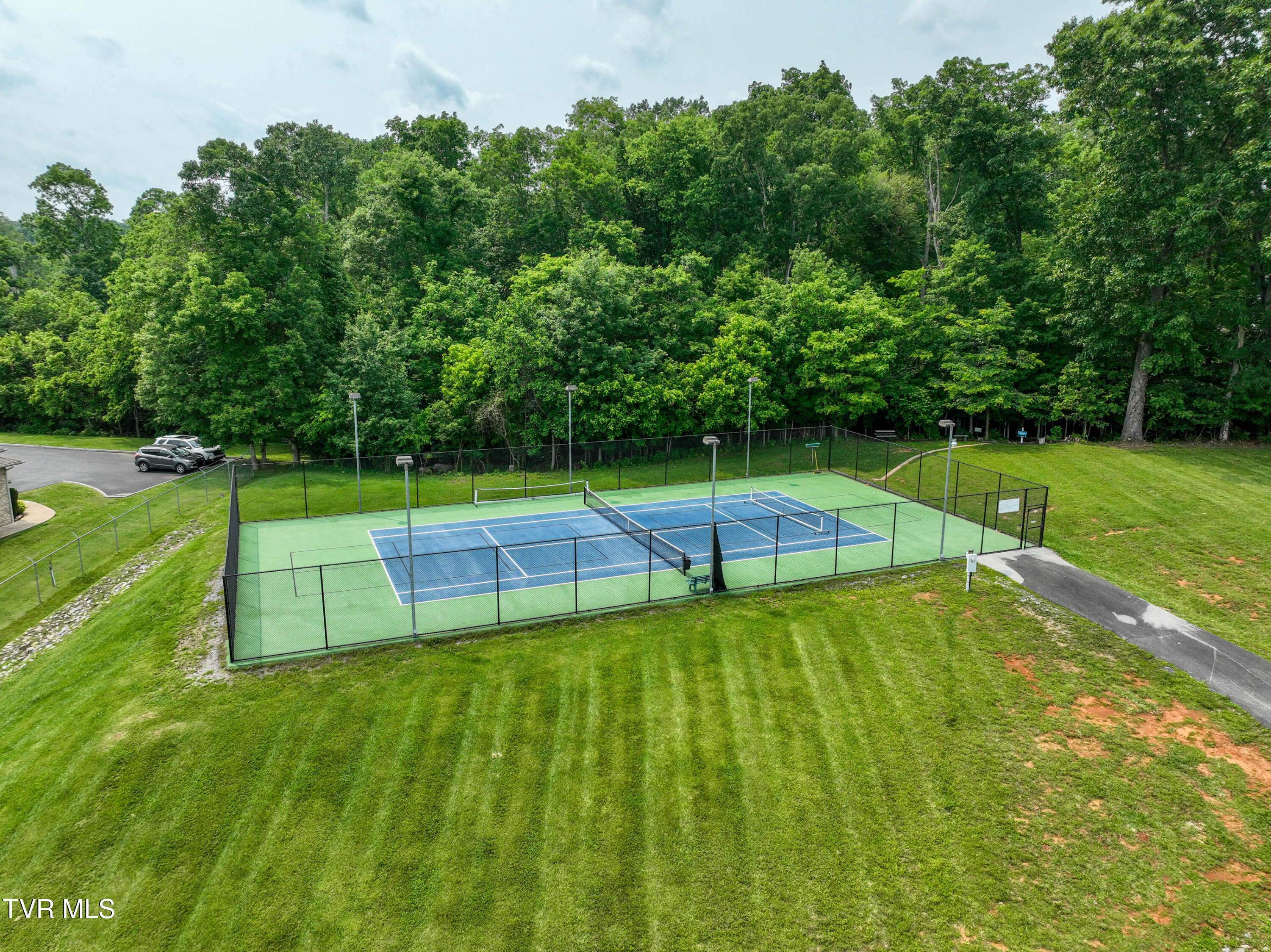 614 Harbor Point Drive, Johnson City, Tennessee image 16