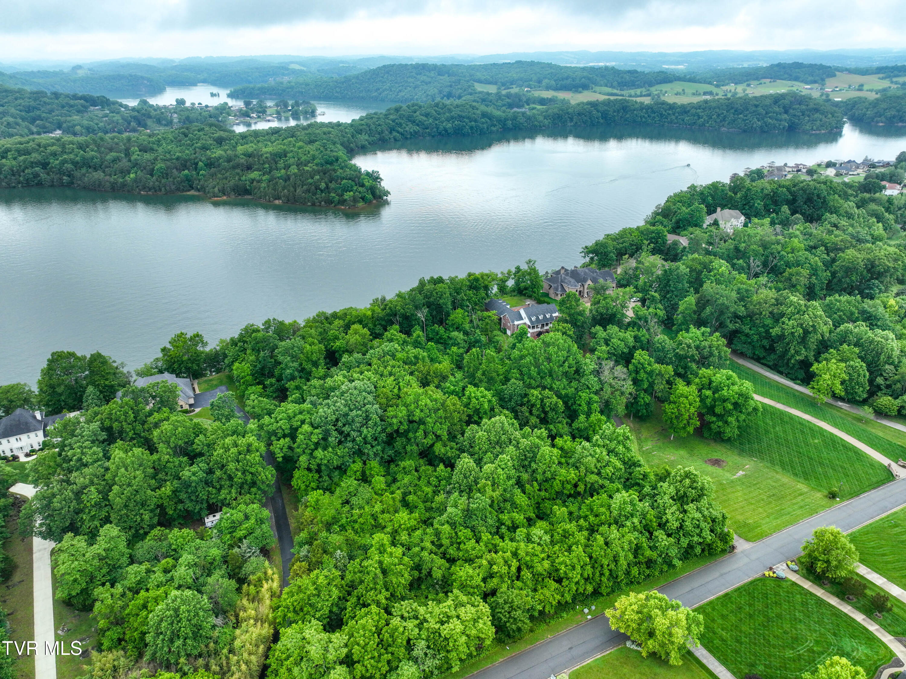 614 Harbor Point Drive, Johnson City, Tennessee image 29