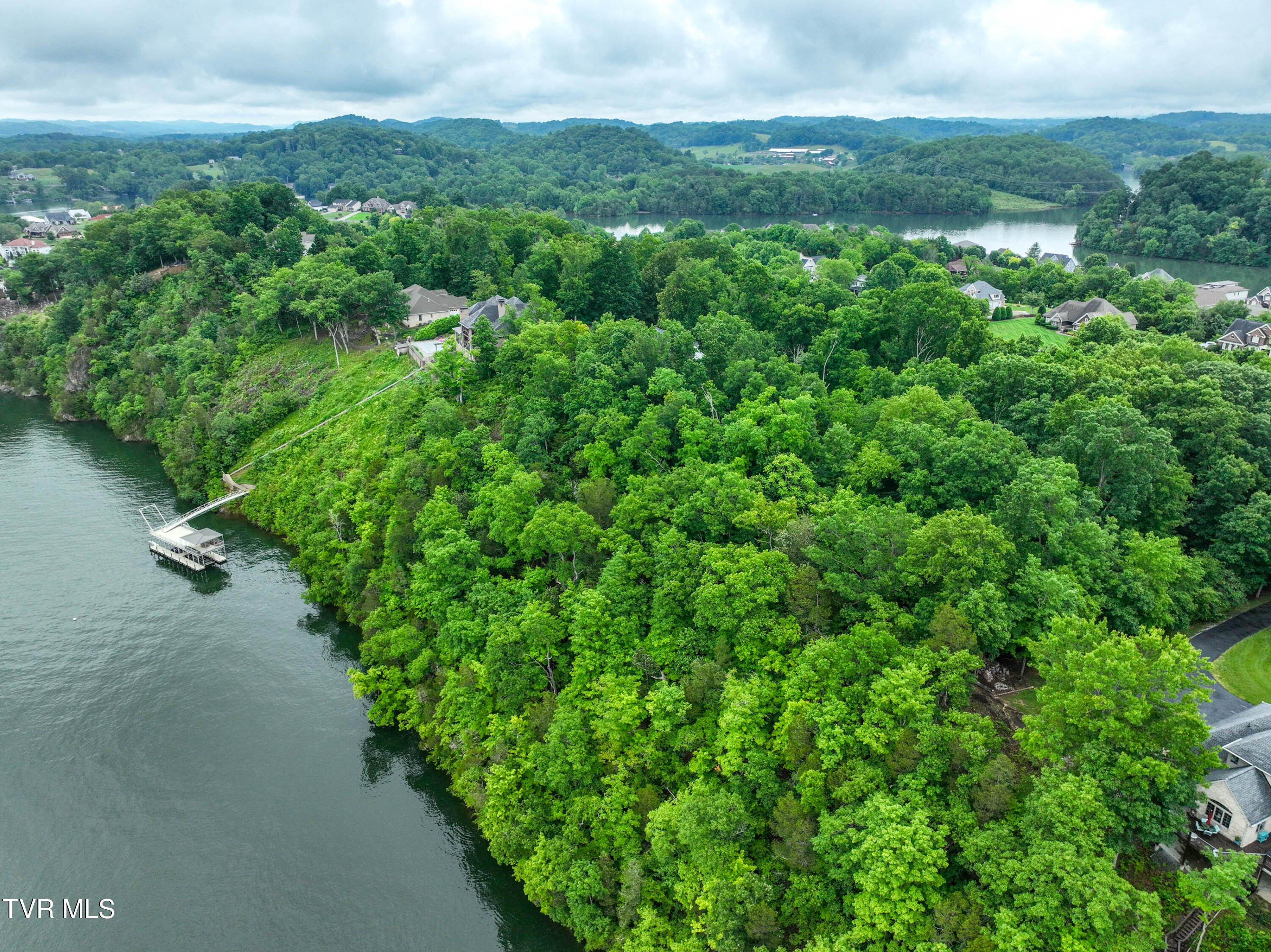 614 Harbor Point Drive, Johnson City, Tennessee image 30