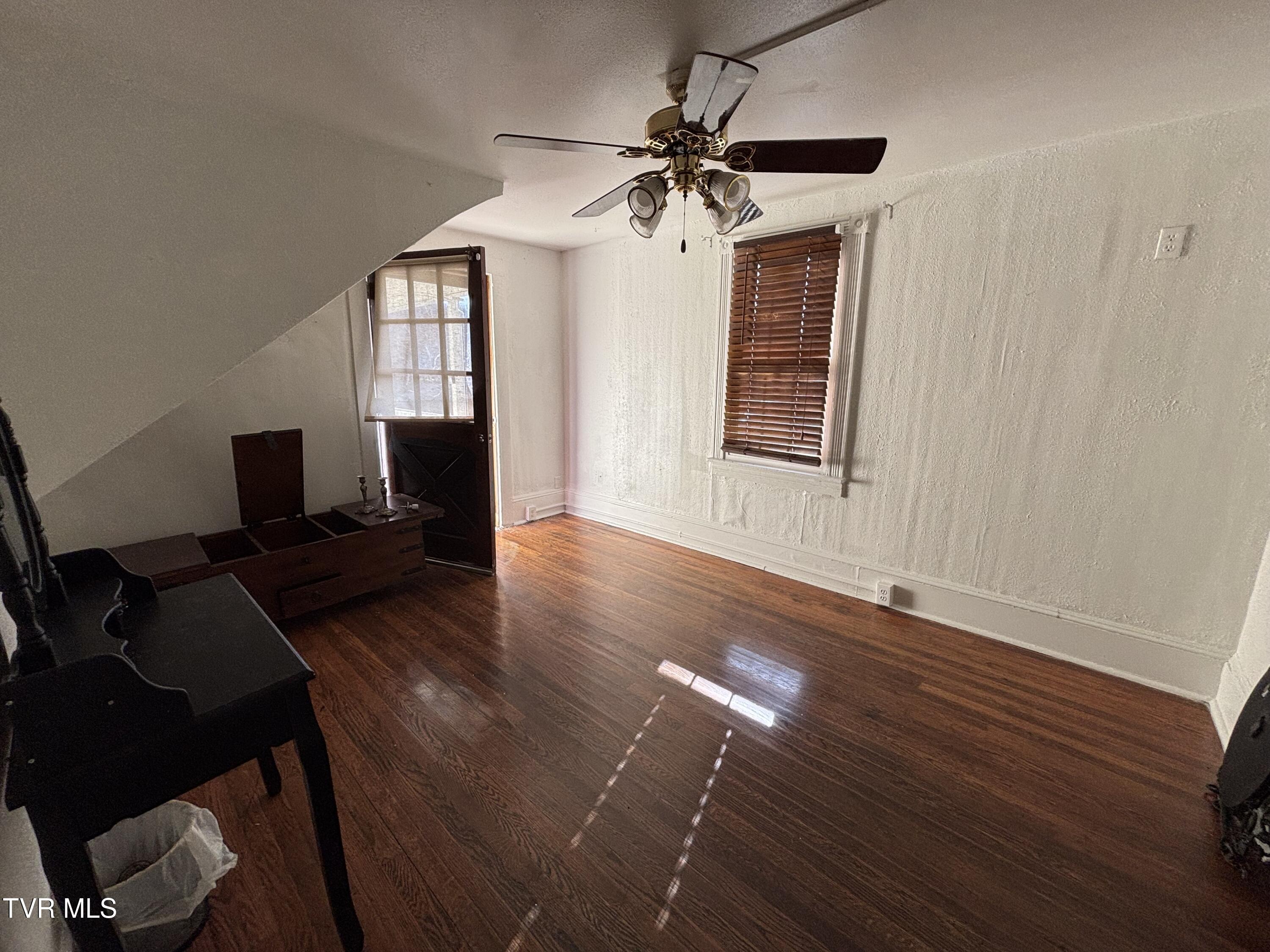 355 Main Street, Appalachia, Virginia image 10