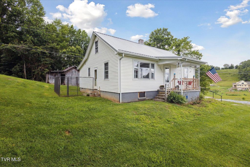 Photo of 26417 Old Saltworks Road, Abingdon, VA 24210 (MLS # 9981741)