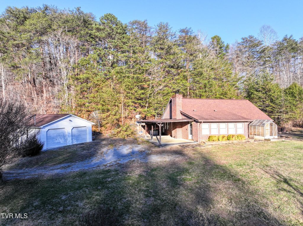 Photo of 604 Sandy Valley Road, Rogersville, TN 37857 (MLS # 9989348)