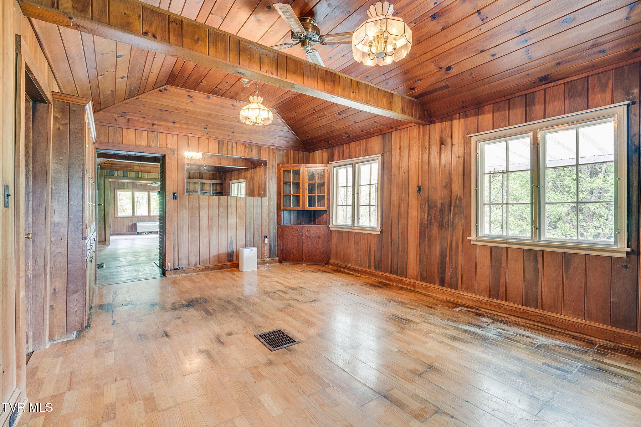 357 Webb Road, Piney Flats, Tennessee image 9