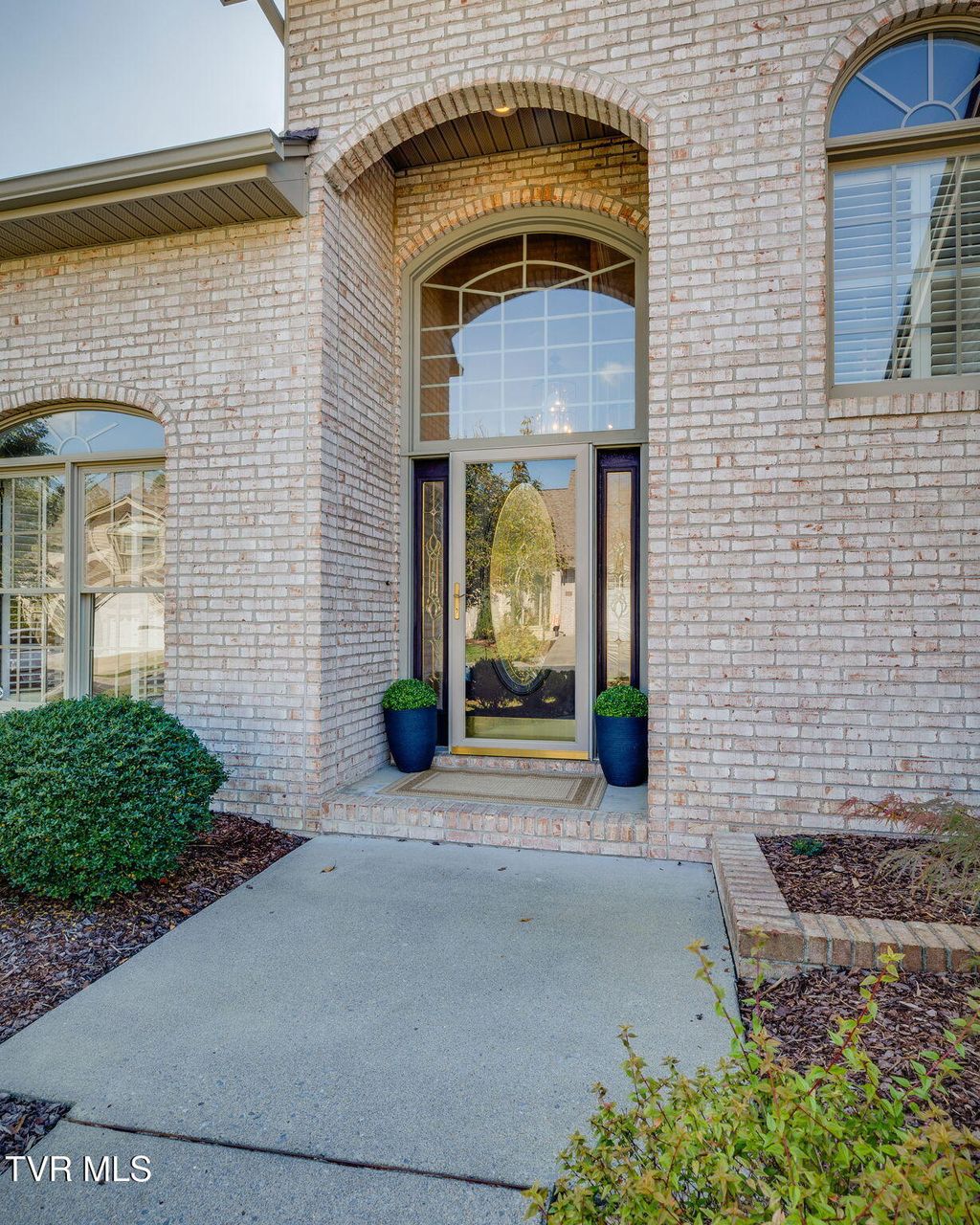 Photo of 1917 Birchfield Pvt Court, Kingsport, TN 37660 (MLS # 9986697)