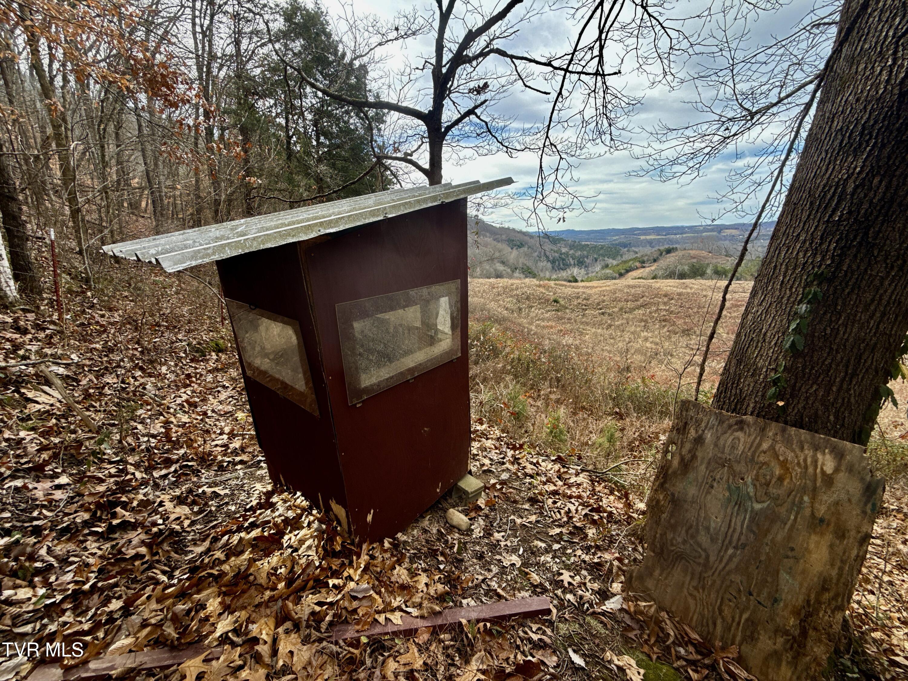 2114 Powell River Rd