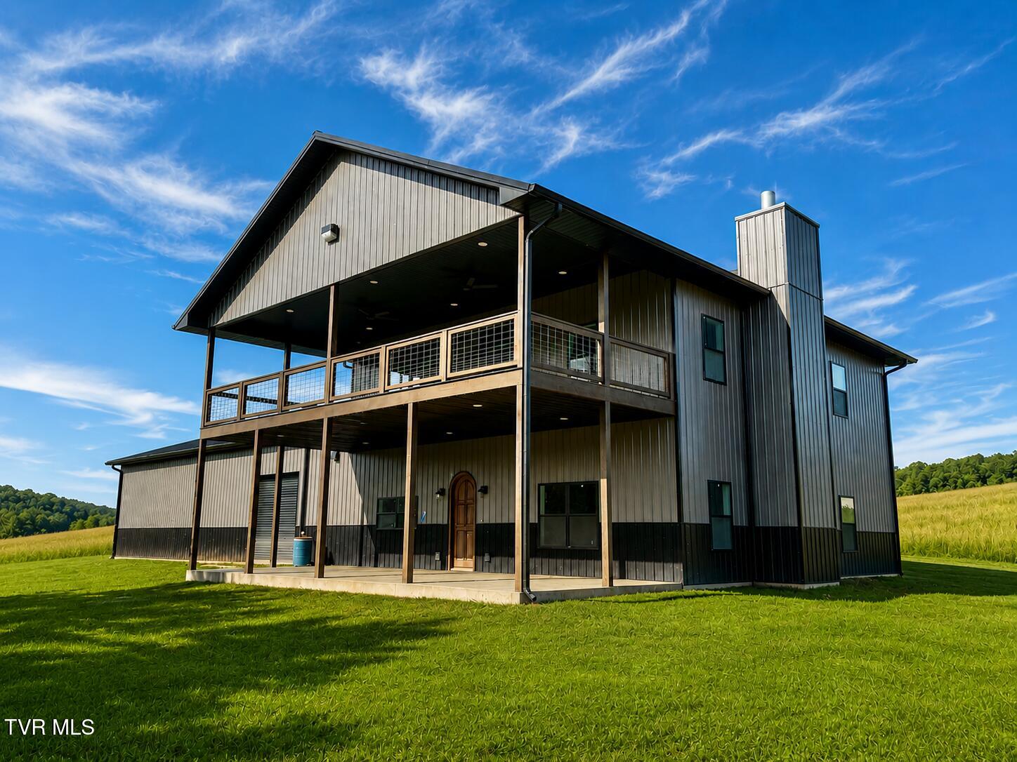 2114 Powell River Rd