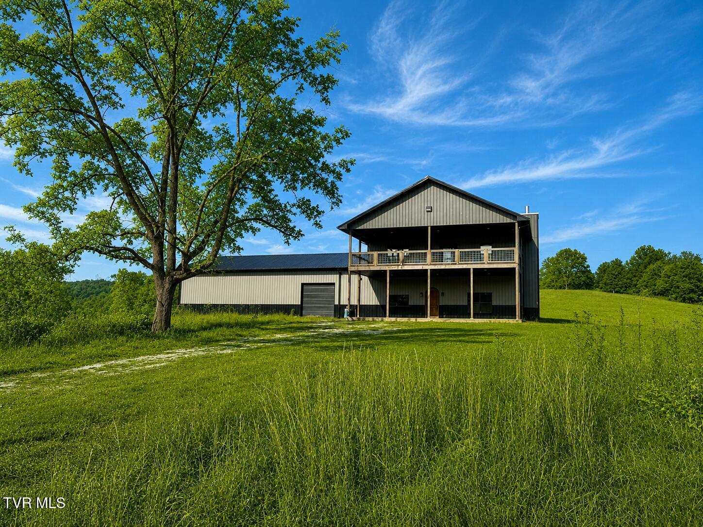 2114 Powell River Rd