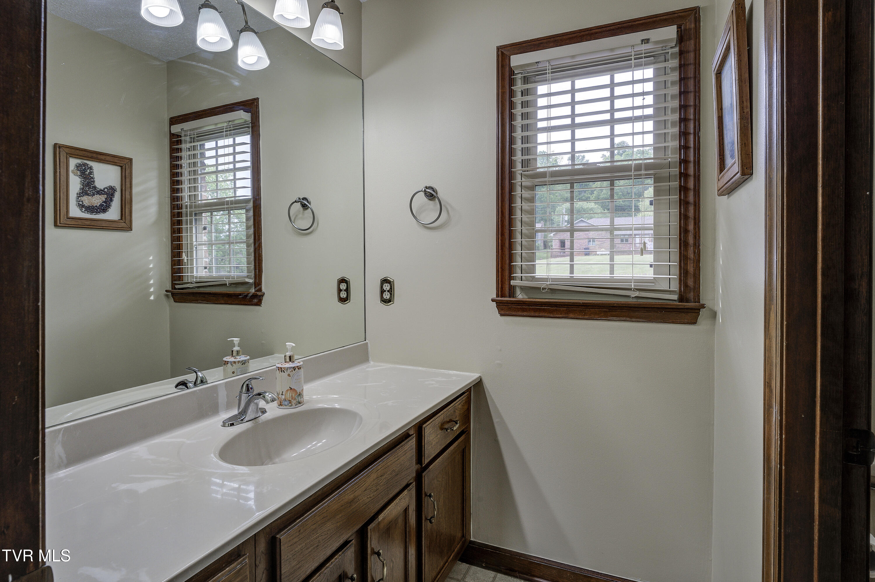 719 Valley Drive, Kingsport, Tennessee image 31