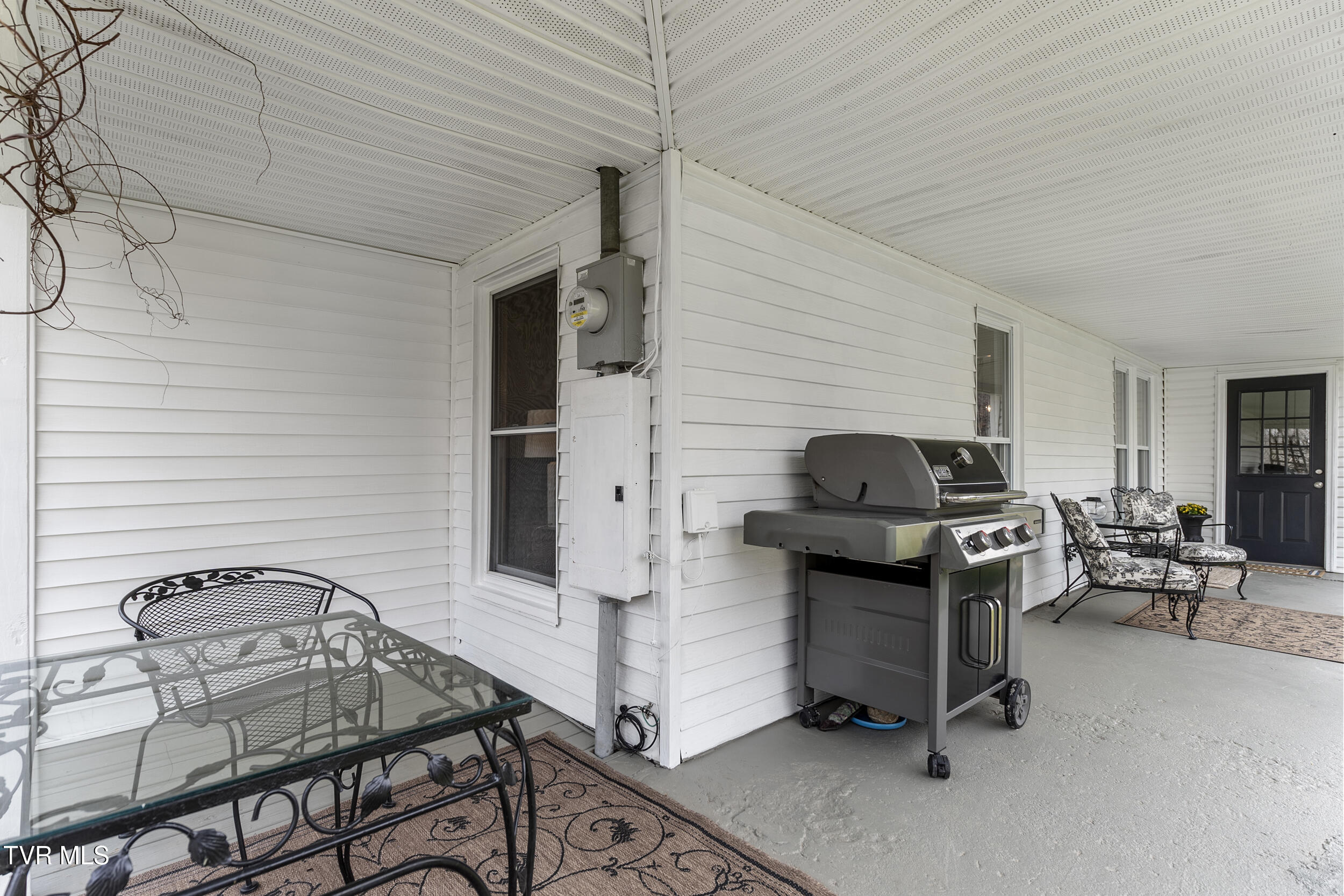 10528 Pine Camp Road, Coeburn, Virginia image 10