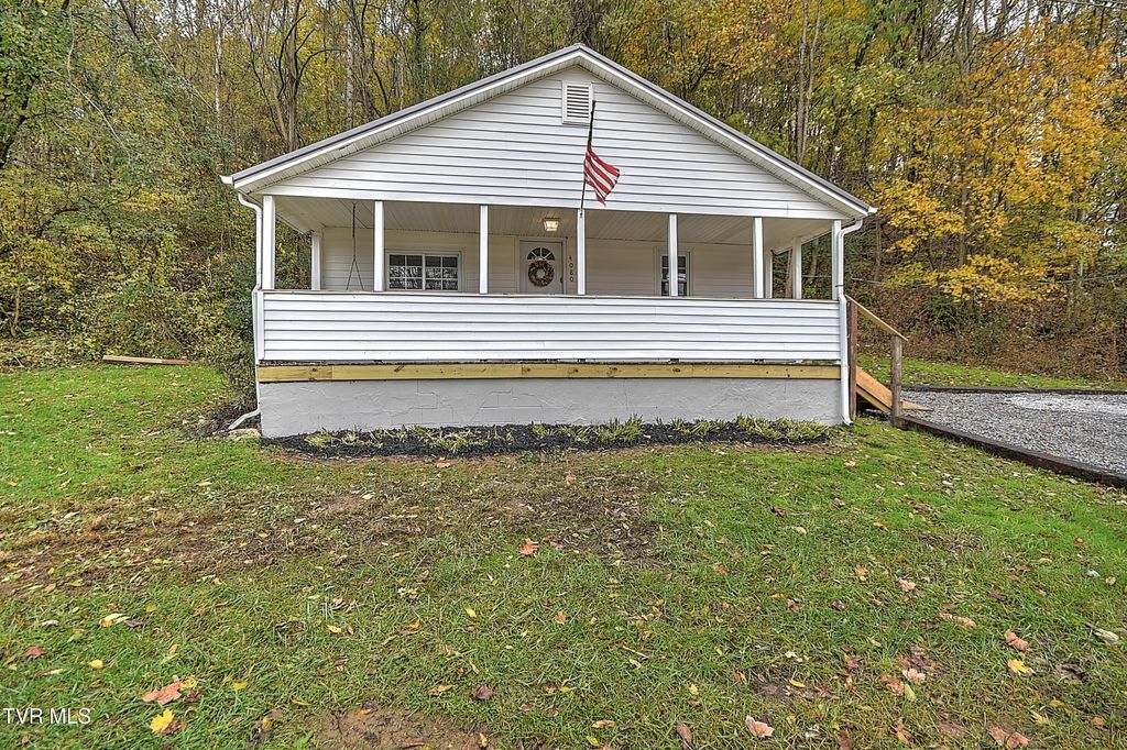 Photo of 4080 Highway 126, Blountville, TN 37617 (MLS # 9987731)