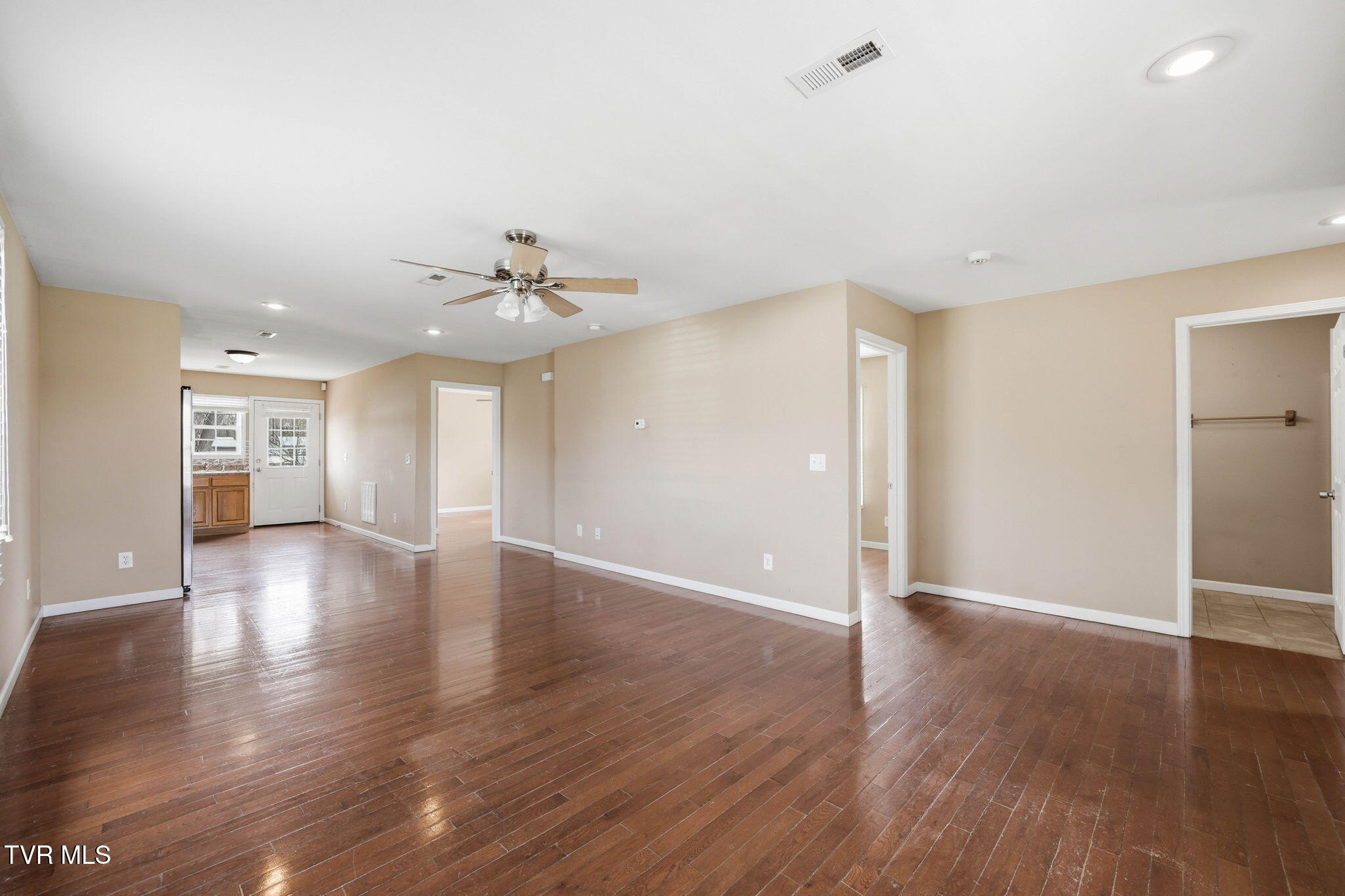 814 North Roan Street