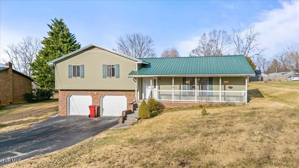 Photo of 262 Sunny Slopes Drive, Jonesborough, TN 37659 (MLS # 9989577)
