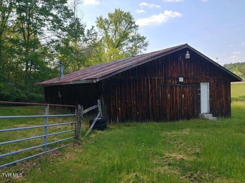 Paramont Road, Wise, Virginia image 6