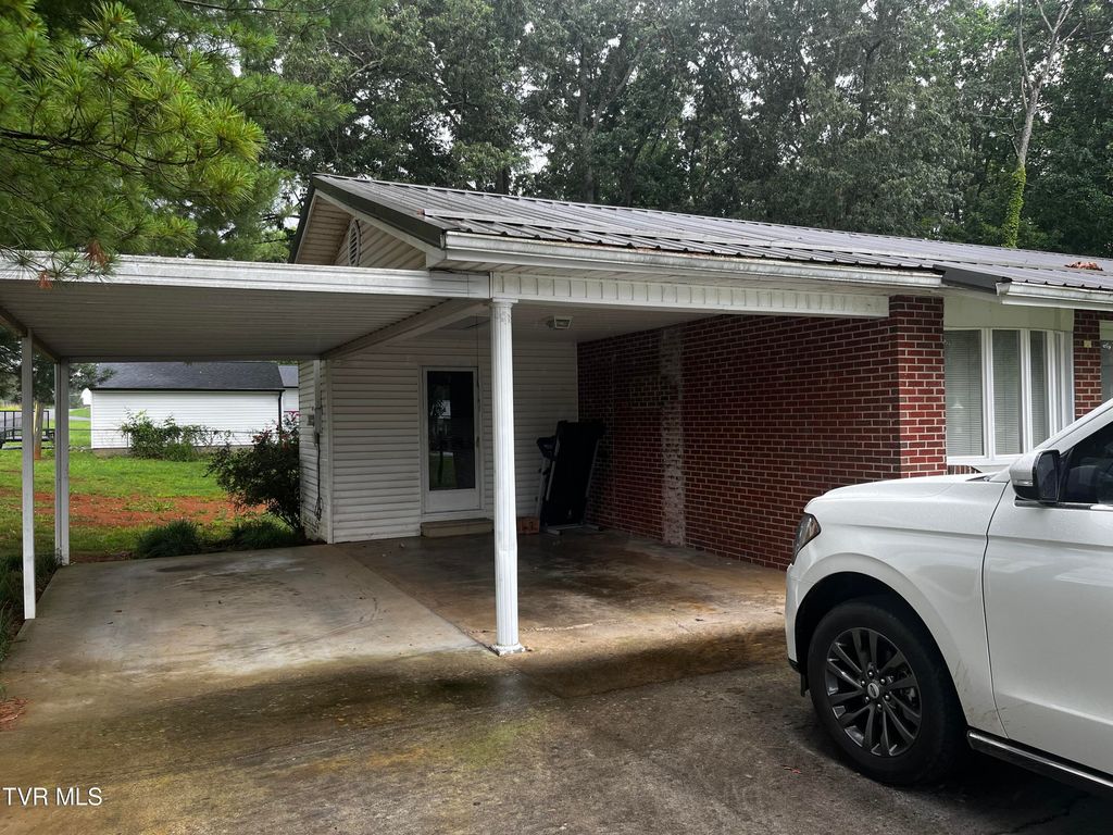 Photo of 146 Hilldale Avenue, Johnson City, TN 37615 (MLS # 9981784)