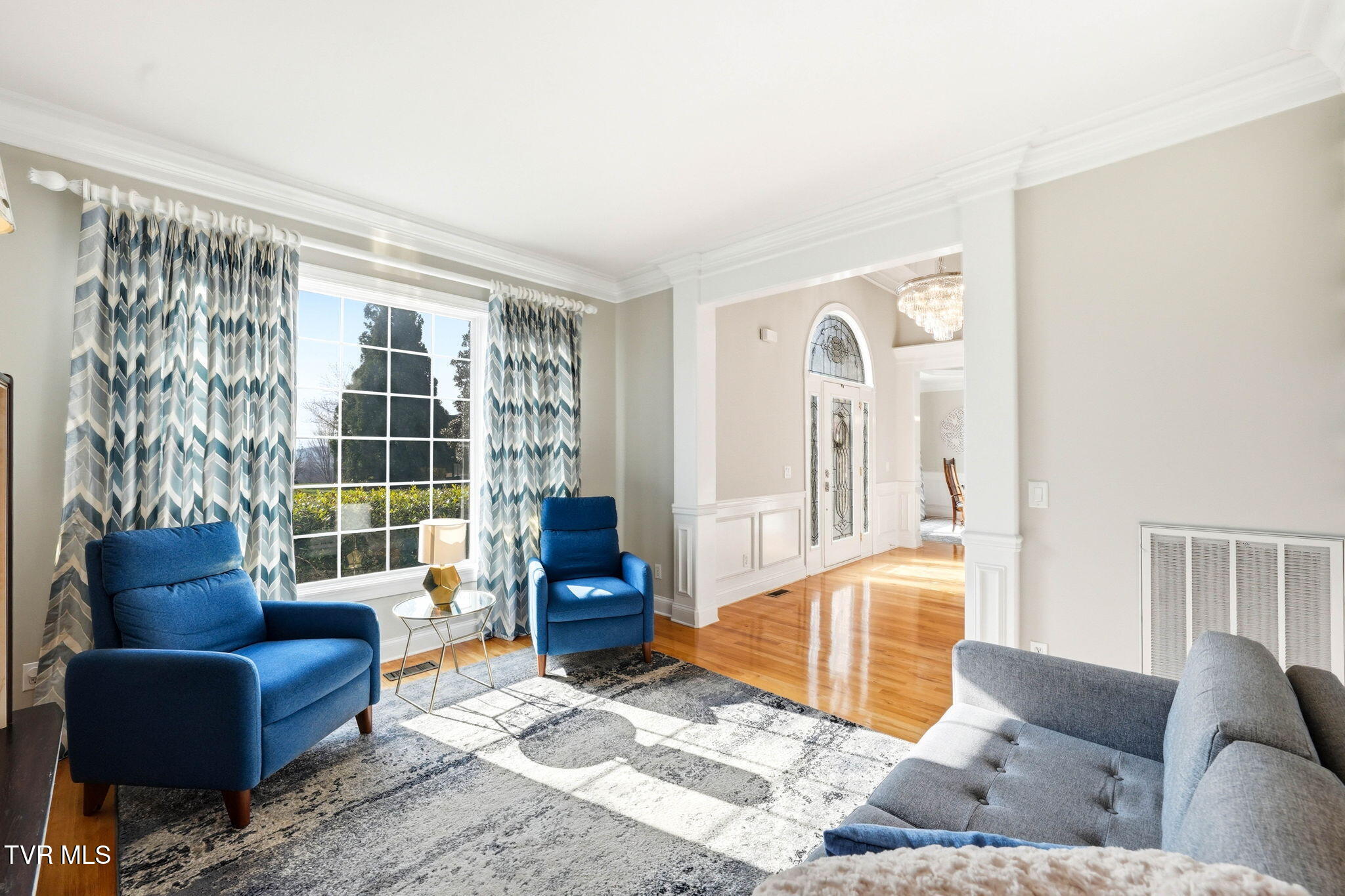 122 Chestnut Ridge Drive