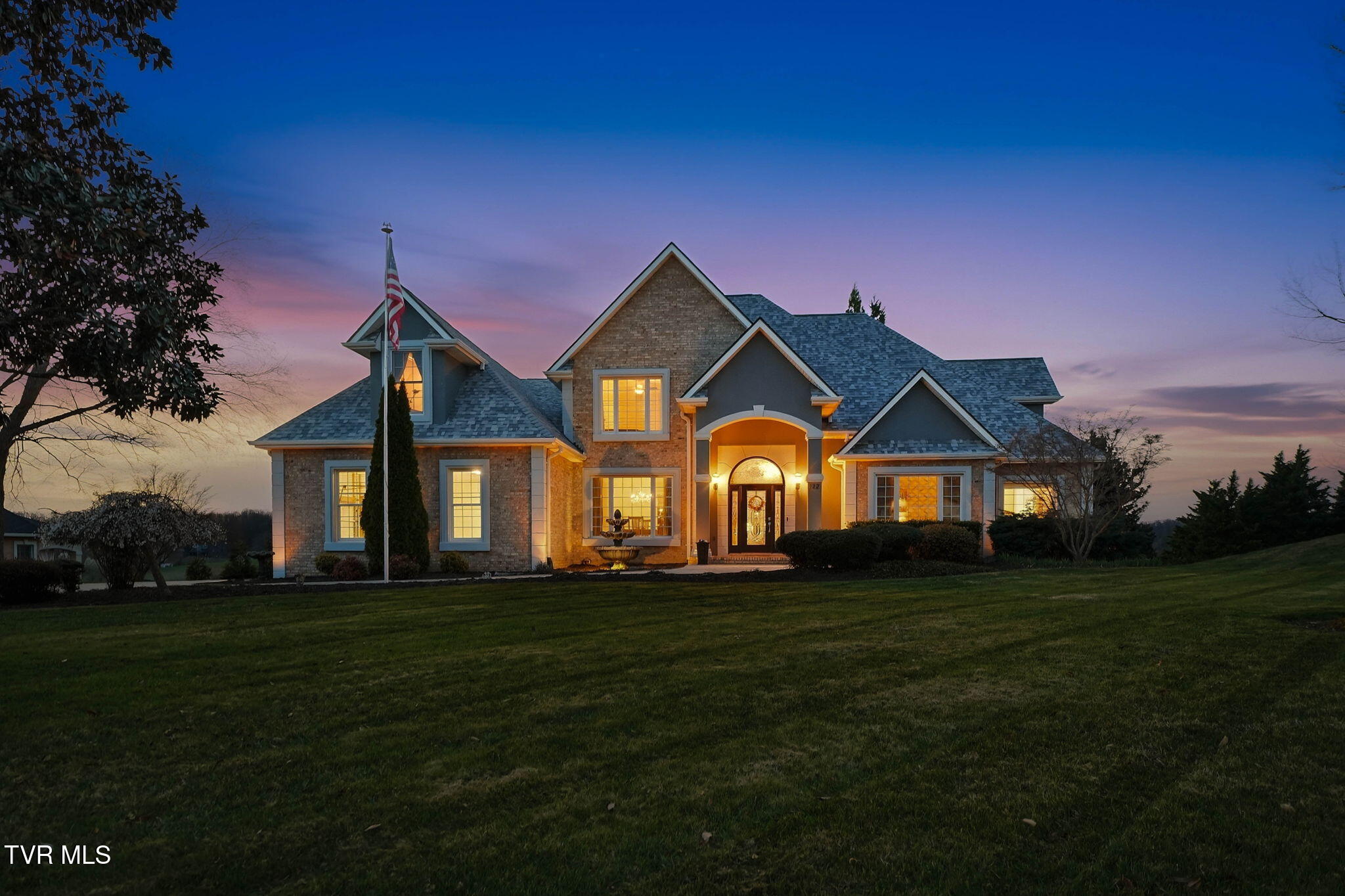 122 Chestnut Ridge Drive