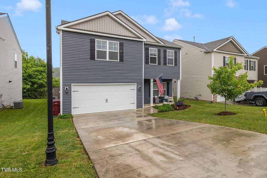 Photo of 498 Brinkleys Way, Johnson City, TN 37615 (MLS # 9995143)