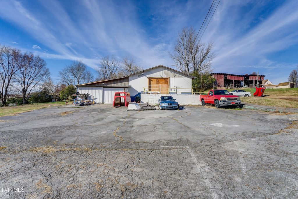 Photo of 127 Cherry Street, Johnson City, TN 37615 (MLS # 9988869)