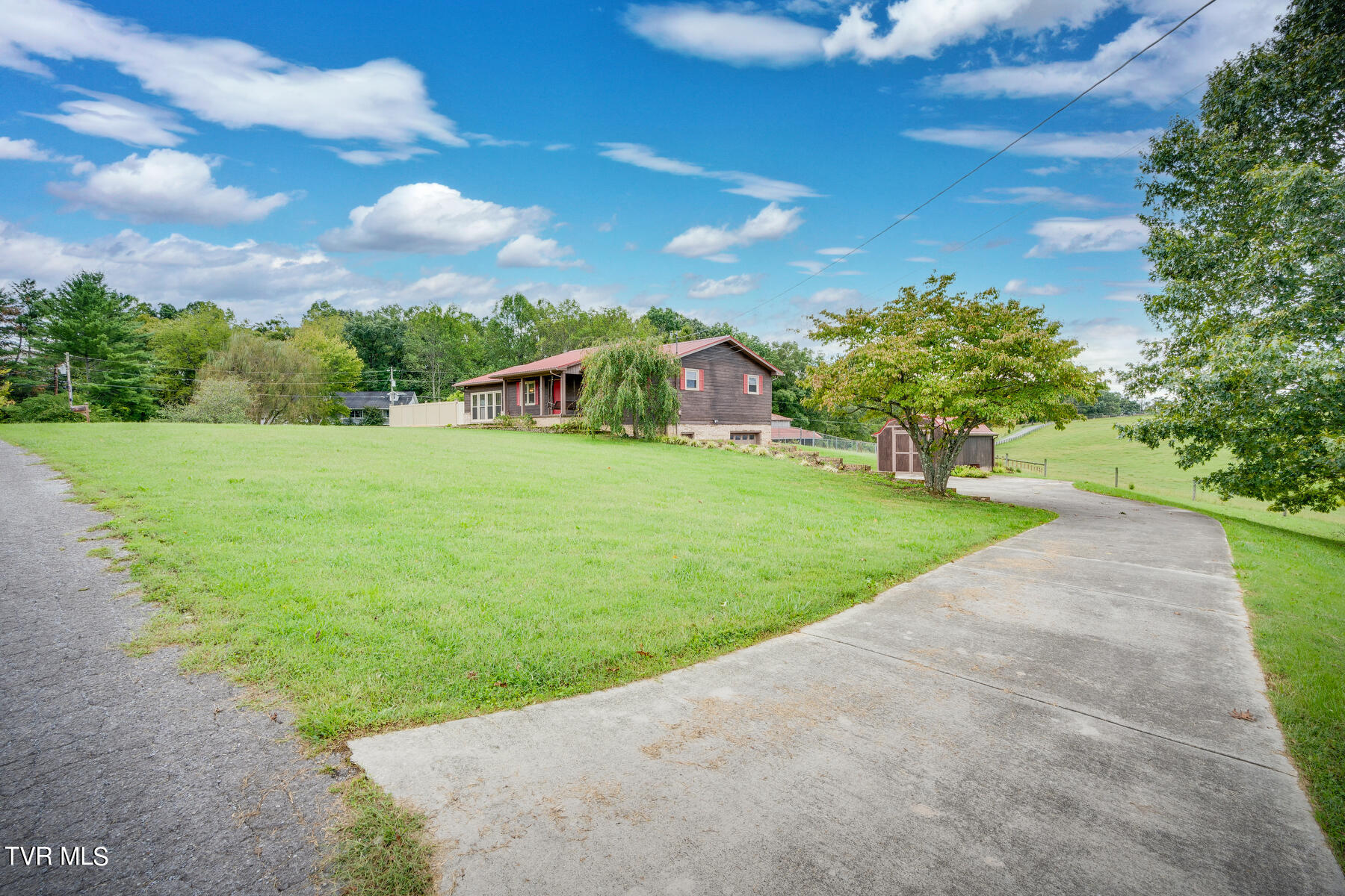 600 Skyview Drive, Rogersville, Tennessee image 3