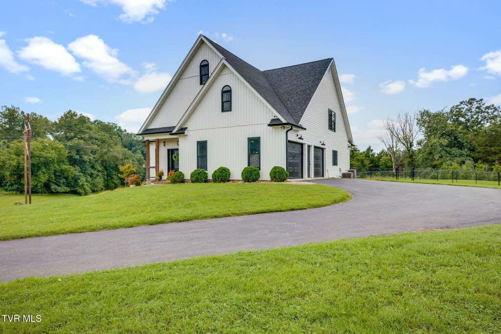 Photo of 3925 Lake Valley Court, Kingsport, TN 37664 (MLS # 9999630)