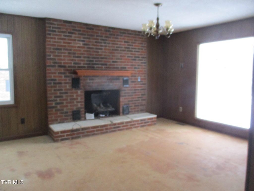 Photo of 111 Sugar Maple Lane, Johnson City, TN 37601 (MLS # 9990931)