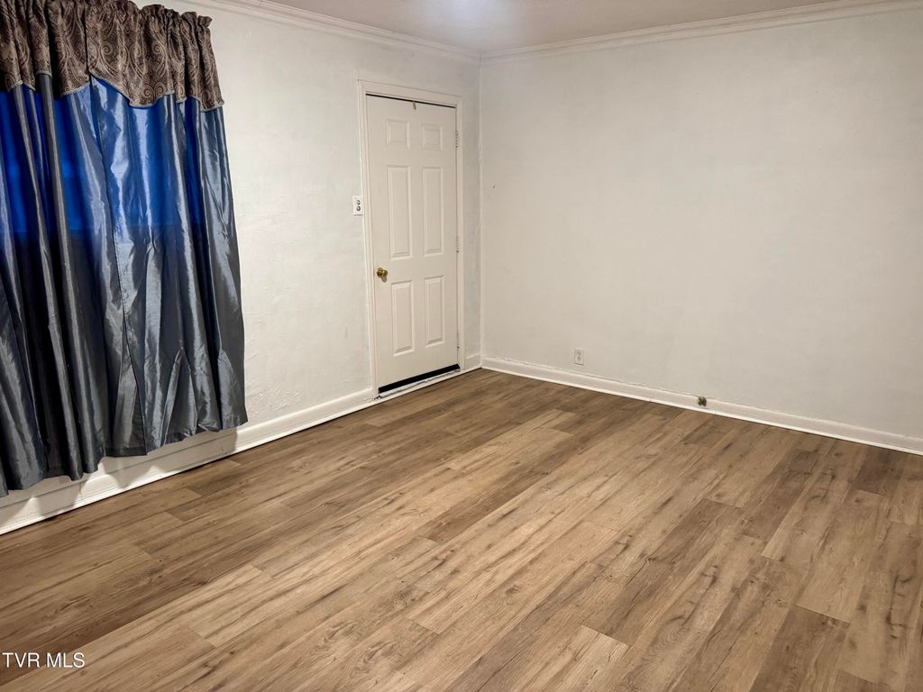 Photo of 353 Sewanee Avenue, Kingsport, TN 37660 (MLS # 9989055)