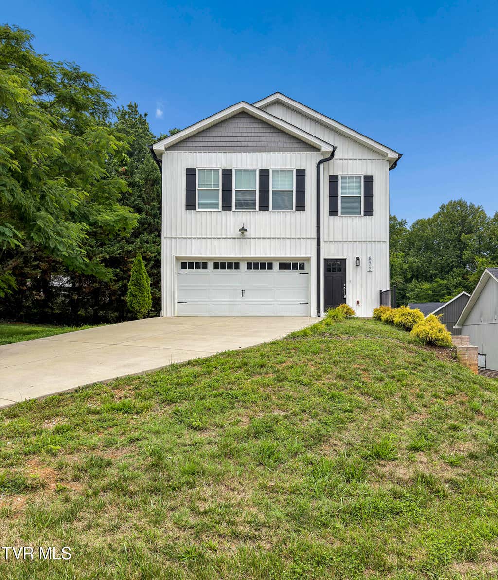 Photo of 872 Ava Drive, Kingsport, TN 37663 (MLS # 9990083)