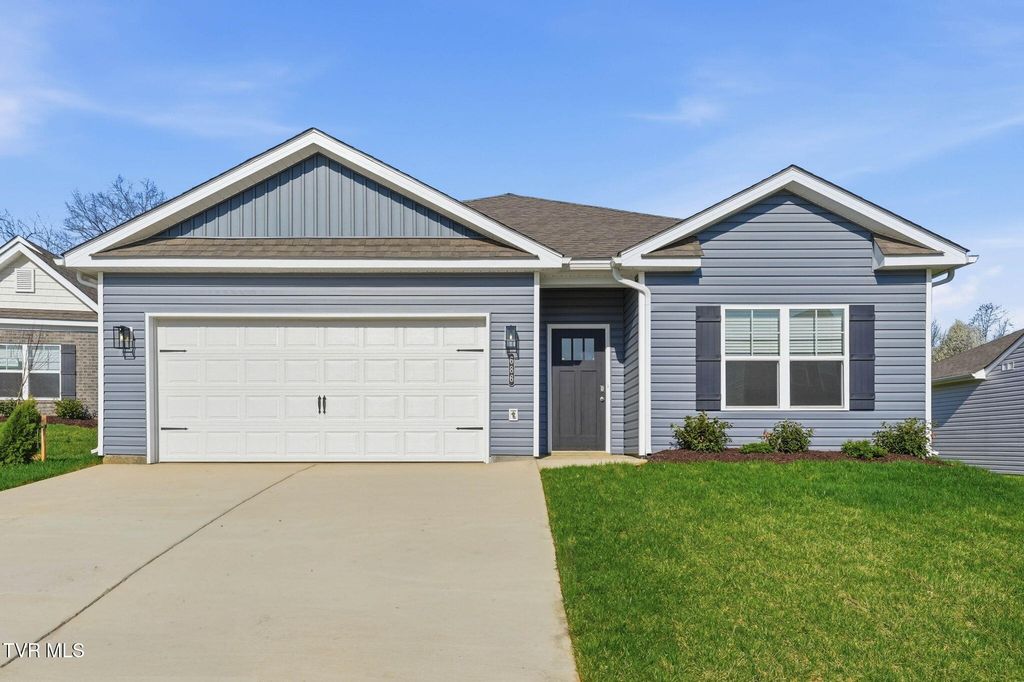 Photo of 686 Saint Andrews Drive Dr, Kingsport, TN 37664 (MLS # 9986769)