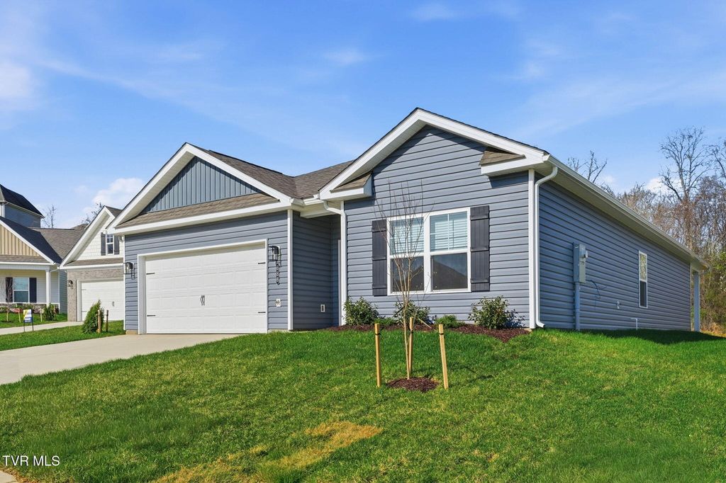 Photo of 686 Saint Andrews Drive Dr, Kingsport, TN 37664 (MLS # 9986769)