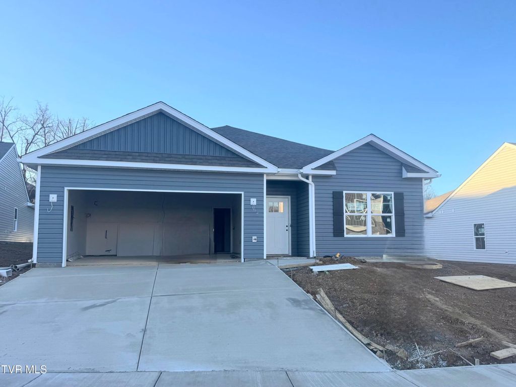 Photo of 686 Saint Andrews Drive Dr, Kingsport, TN 37664 (MLS # 9986769)