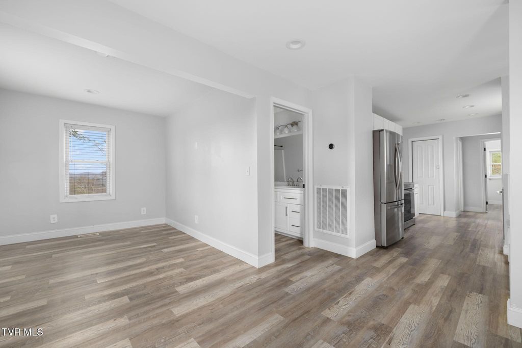 Photo of 3806 Bonita Street, Kingsport, TN 37664 (MLS # 9993337)