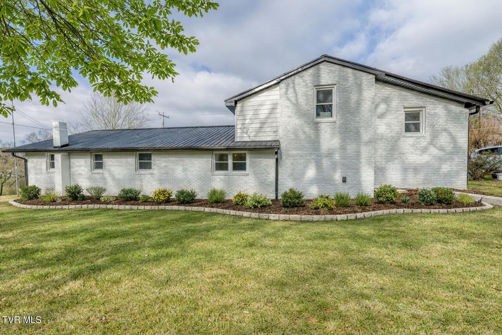 Photo of 2230 Dave Buck Road, Johnson City, TN 37601 (MLS # 9994954)
