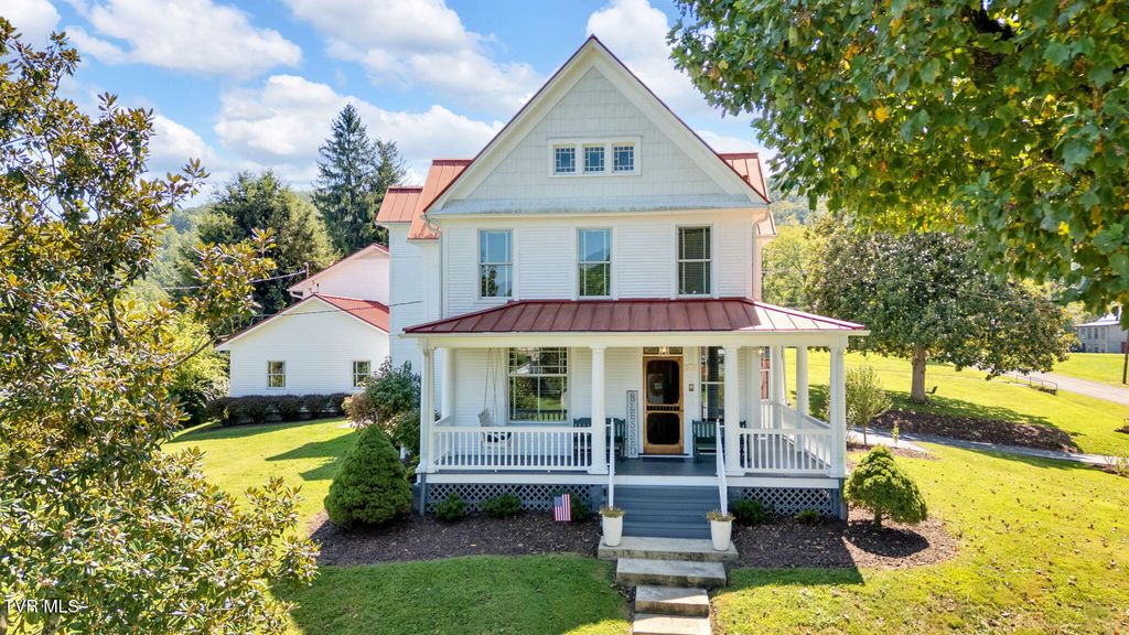 Photo of 308 Pearl Avenue, Big Stone Gap, VA 24219 (MLS # 9986615)
