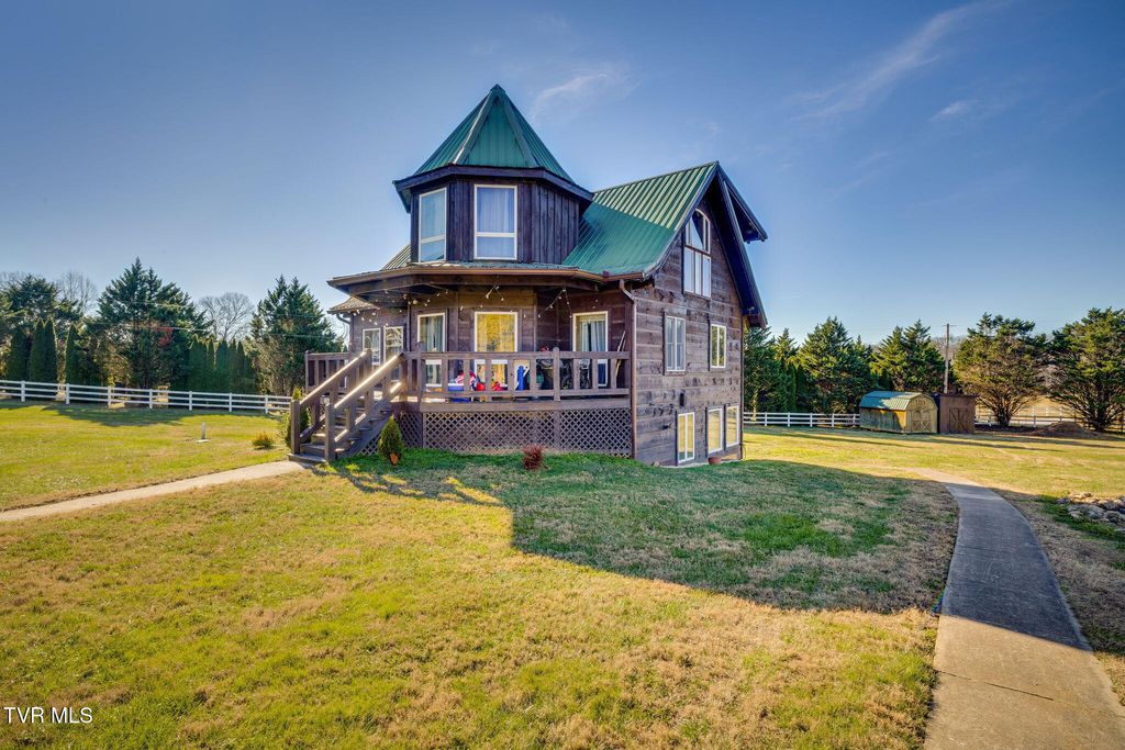 Photo of 2444 W Allens Bridge Rd Rd #14, Greeneville, TN 37743 (MLS # 9989231)