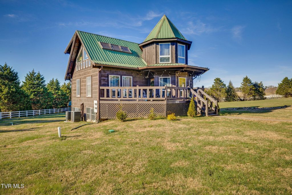 Photo of 2444 W Allens Bridge Rd Rd #14, Greeneville, TN 37743 (MLS # 9989231)