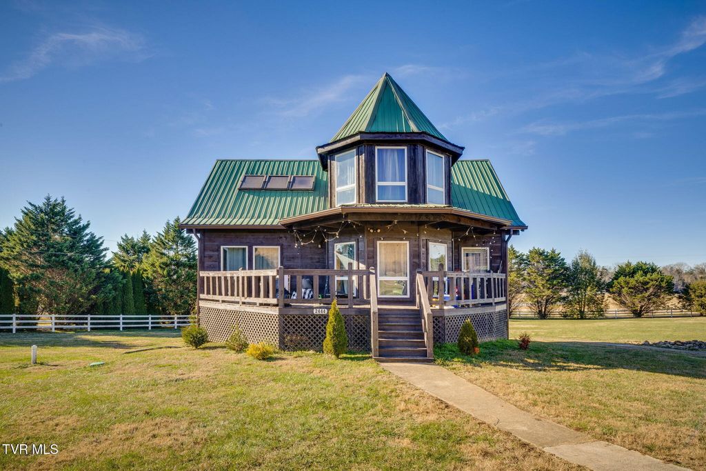 Photo of 2444 W Allens Bridge Rd Rd #14, Greeneville, TN 37743 (MLS # 9989231)