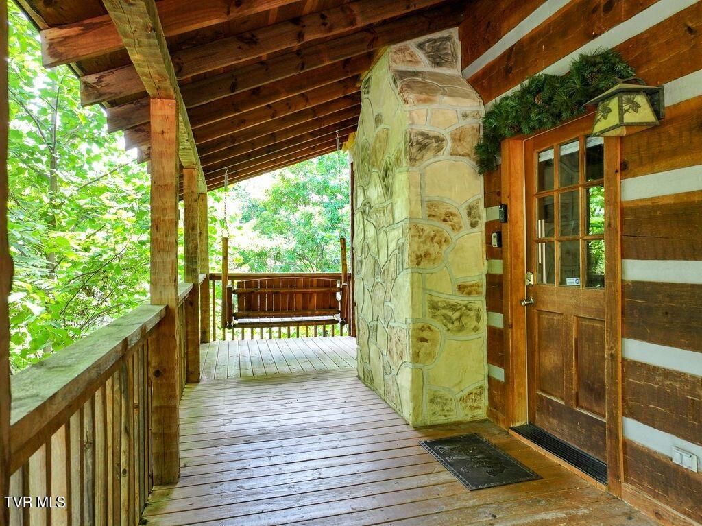 Photo of 2109 Quail Run Way, Sevierville, TN 37876 (MLS # 9983381)