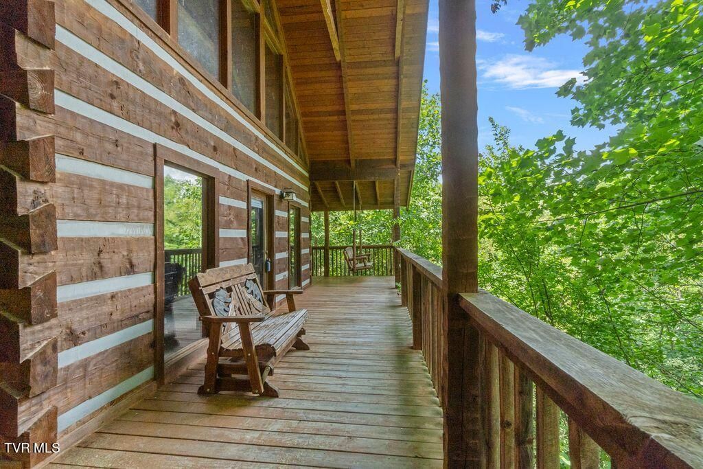 Photo of 2109 Quail Run Way, Sevierville, TN 37876 (MLS # 9983381)