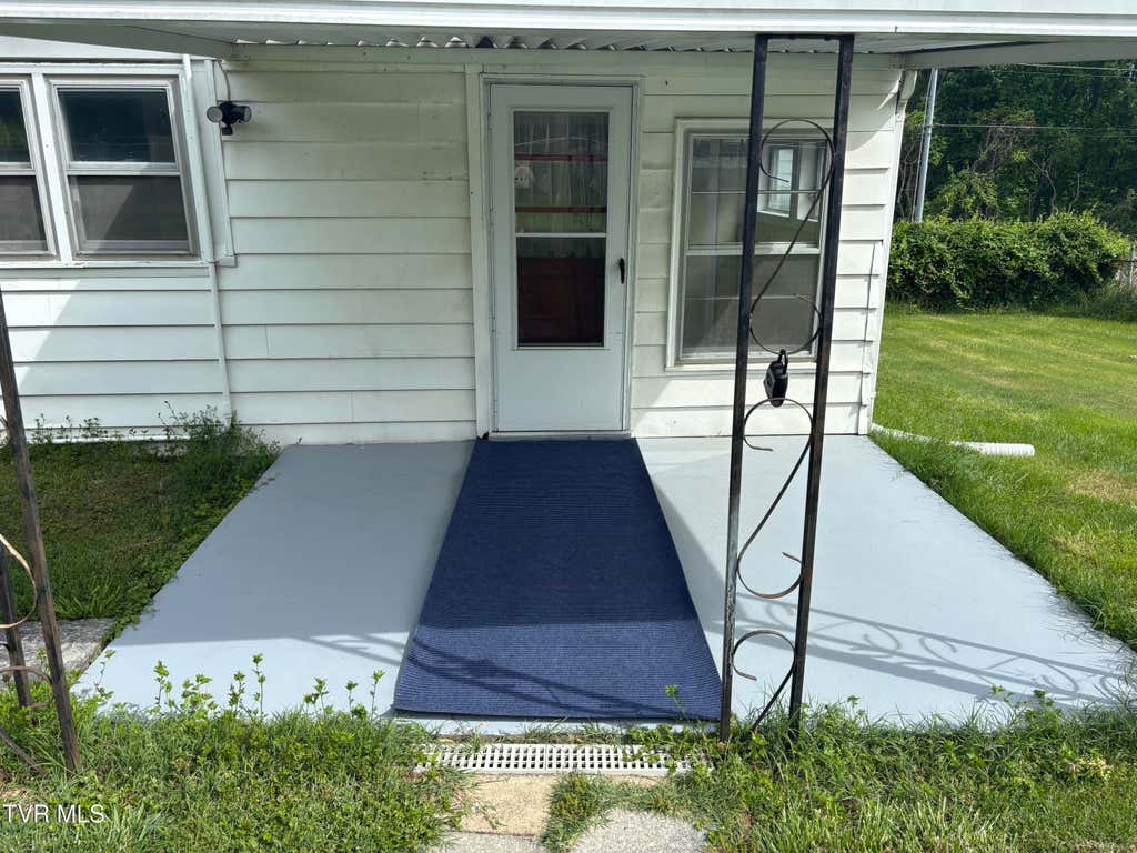 Photo of 137 Kinley Drive, Johnson City, TN 37604 (MLS # 9999835)