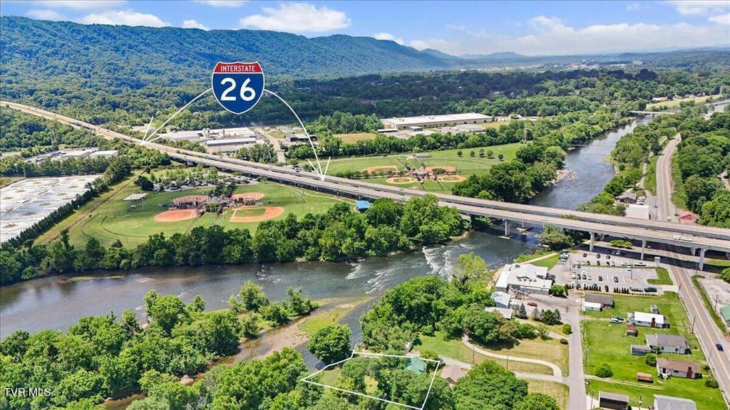 Photo of 113 Devault Street, Kingsport, TN 37660 (MLS # 9996704)