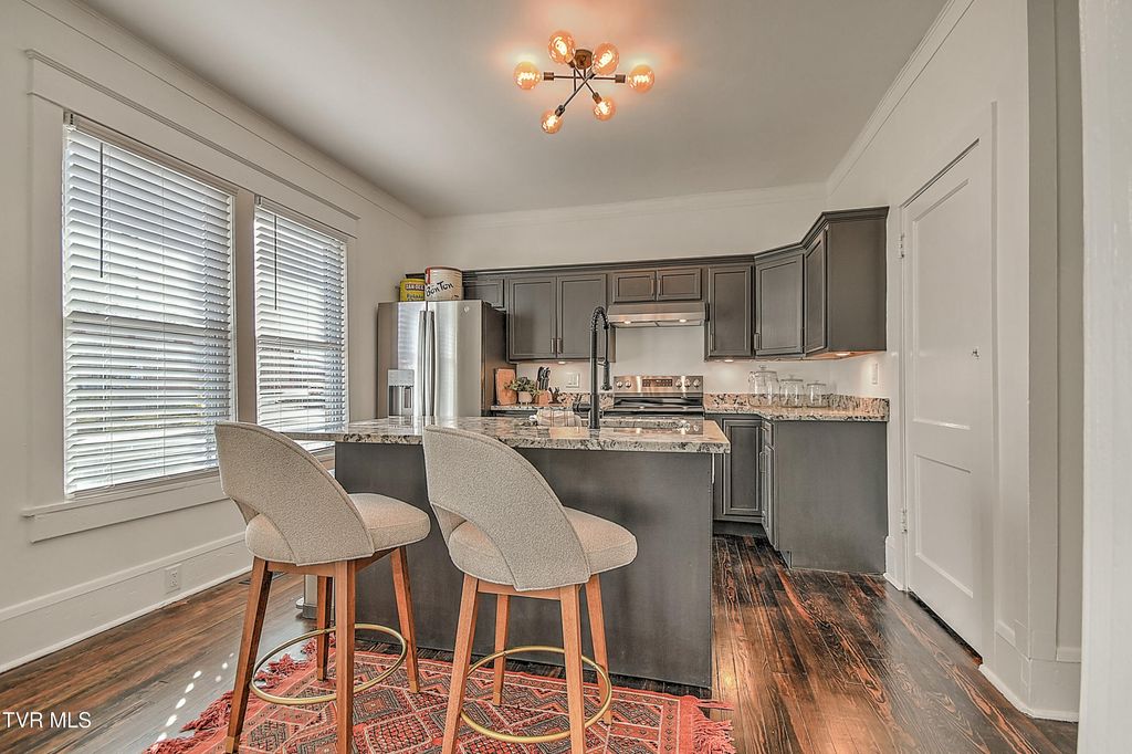 Photo of 1132 Virginia Avenue, Bristol, TN 37620 (MLS # 9988592)