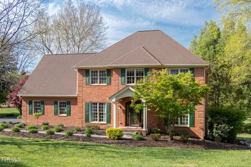 Photo of 64 Fairway Drive, Bristol, TN 37620 (MLS # 9993836)