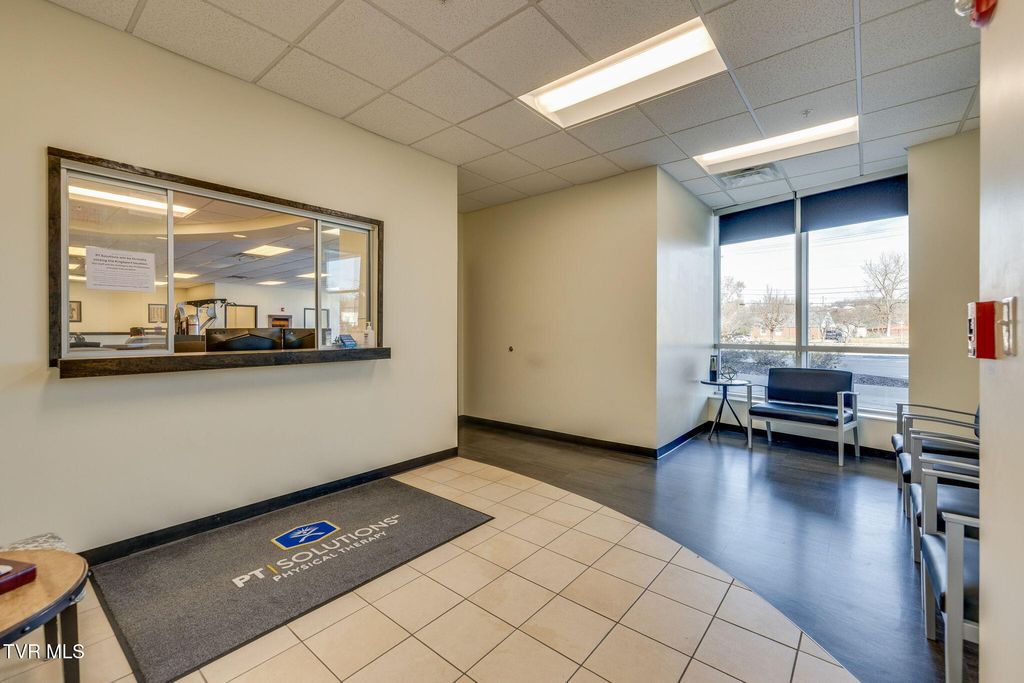 Photo of 444 Clinchfield Street #102, Kingsport, TN 37660 (MLS # 9989267)