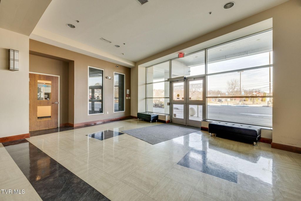 Photo of 444 Clinchfield Street #102, Kingsport, TN 37660 (MLS # 9989267)