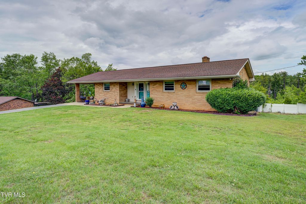 Photo of 153 Rosefield Drive, Kingsport, TN 37660 (MLS # 9979925)
