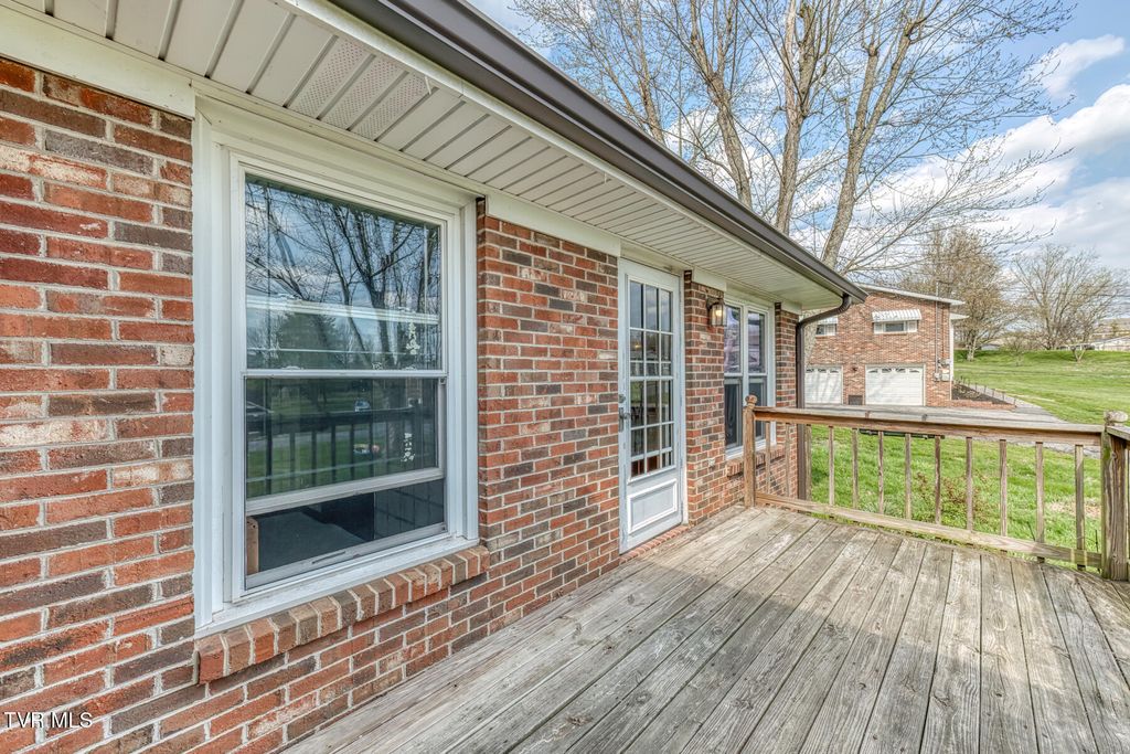 Photo of 220 Hillsboro Drive, Bristol, TN 37620 (MLS # 9992927)