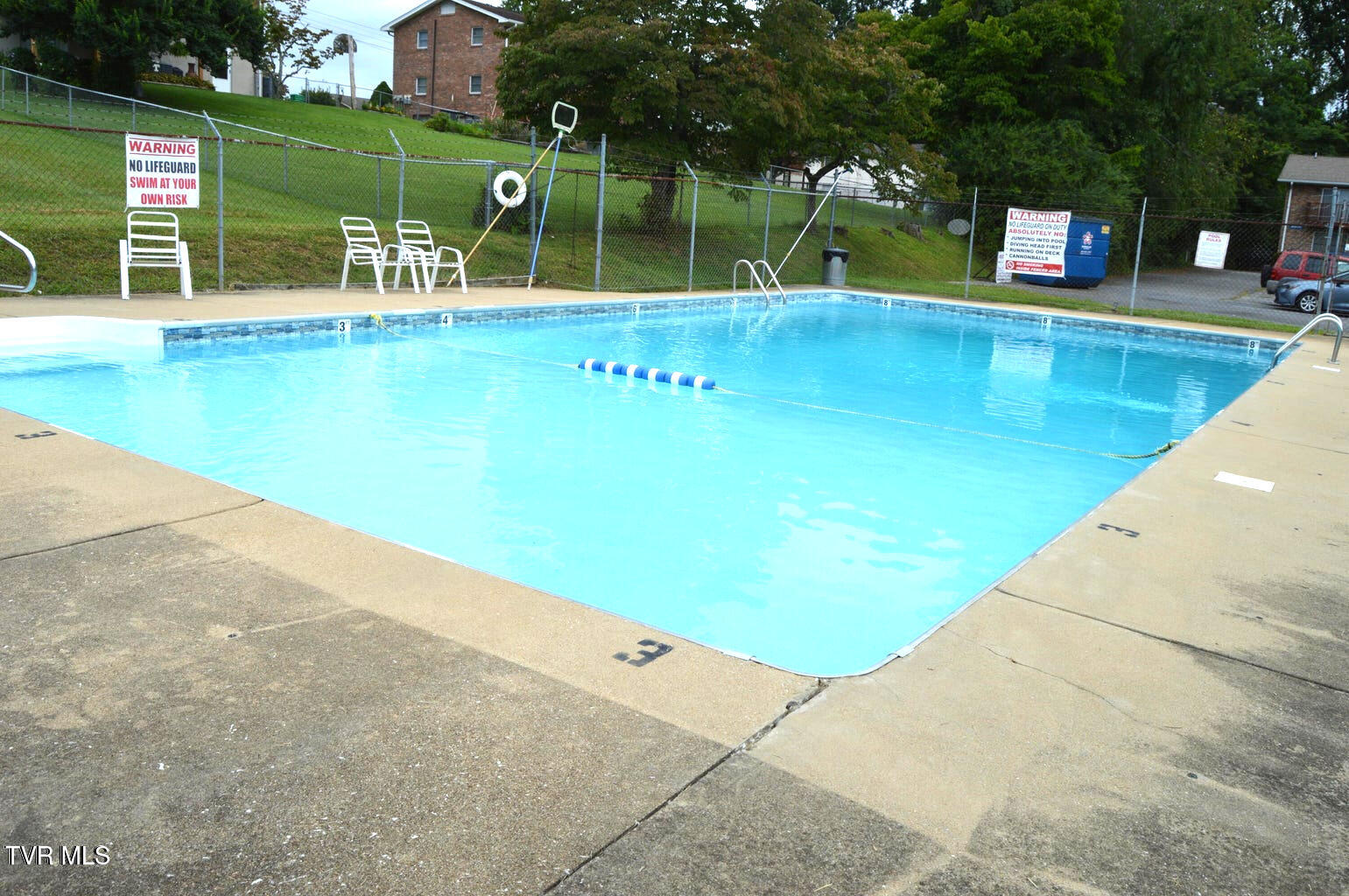 1805 King College Road E6